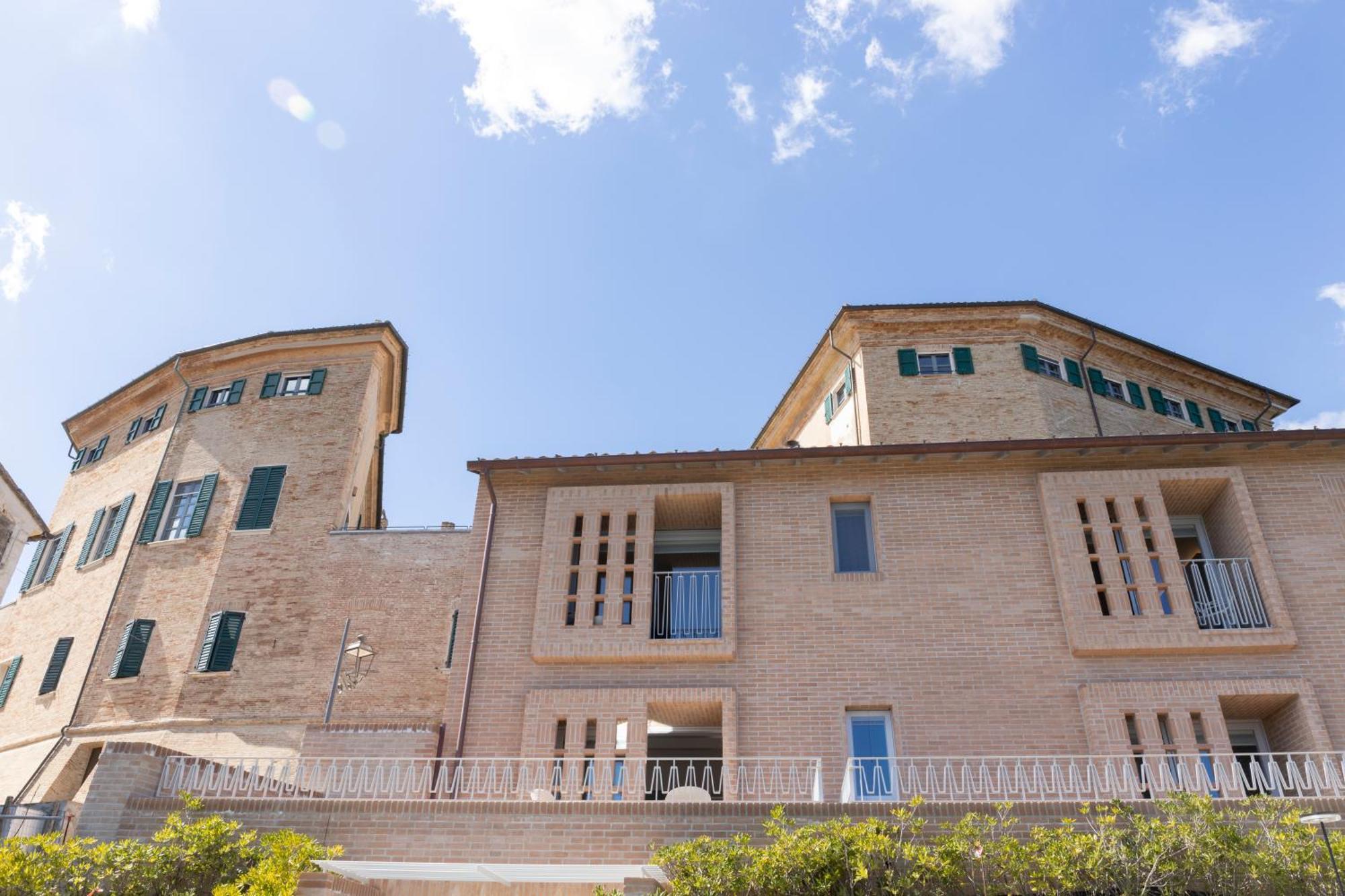 Castello Di Hotel