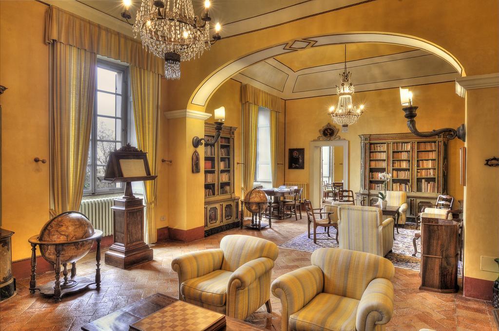 Castello Di Hotel